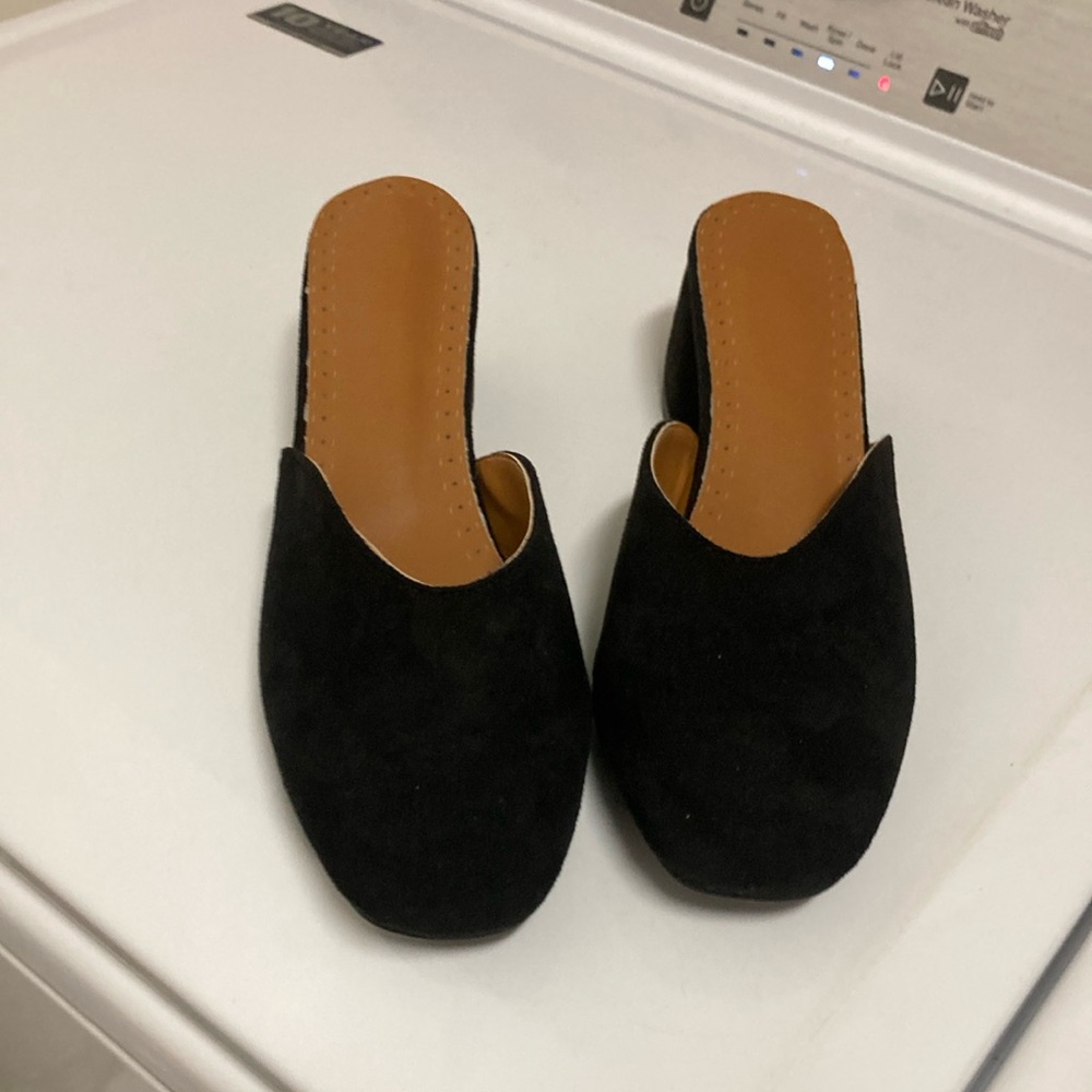 Elegant Black Women's Mules/black suede